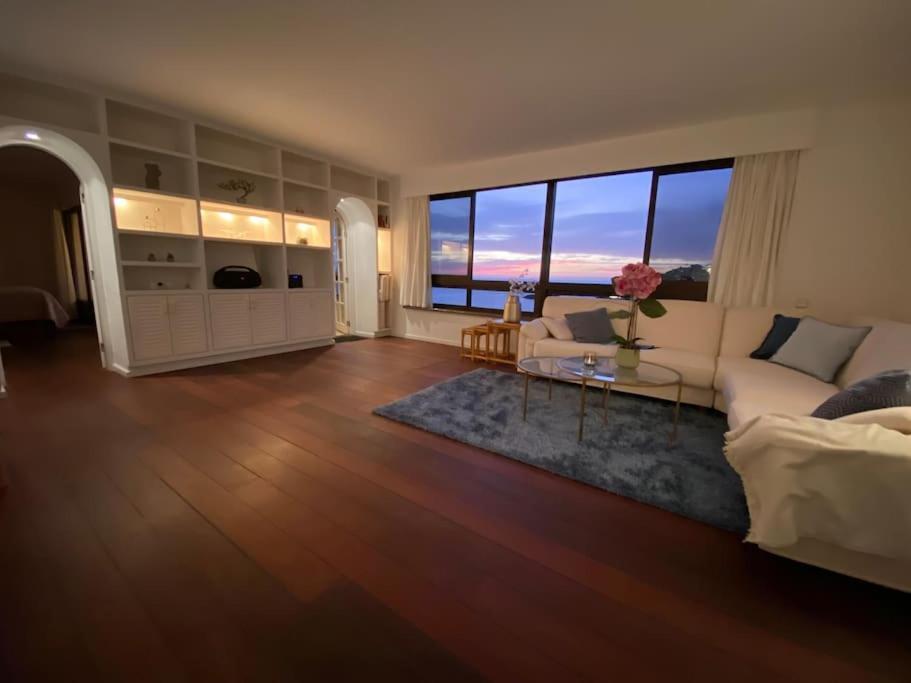 100 M2 Penthouse On The Beach. 帕塔拉瓦卡 外观 照片